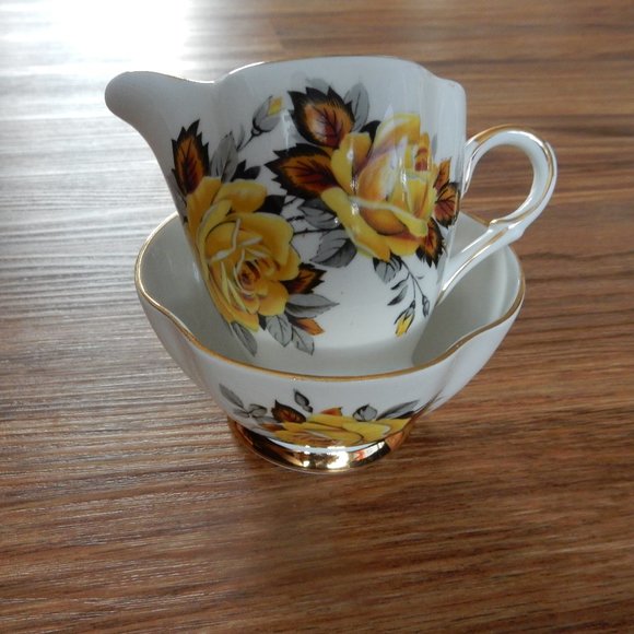 china cream & sugar - Picture 1 of 4